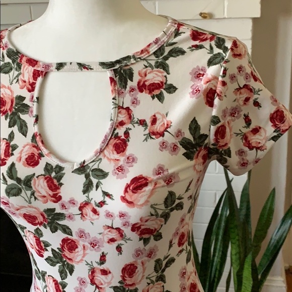 No comment floral bodysuit snap bottom - Picture 3 of 7